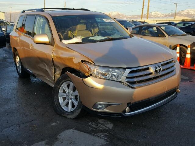 5TDBK3EH8BS068565 - 2011 TOYOTA HIGHLANDER GOLD photo 1