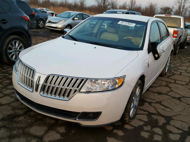 3LNHL2GC5AR610480 - 2010 LINCOLN MKZ Blanco foto 2