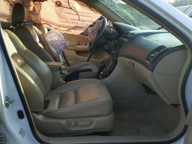 1HGCM66594A079905 - 2004 HONDA ACCORD EX WHITE photo 5