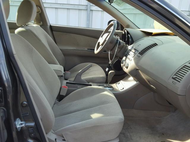 1N4AL11D06N442720 - 2006 NISSAN ALTIMA S GRAY photo 5