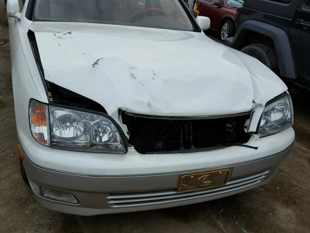 JT8BH28F4W0135270 - 1998 LEXUS LS 400 WHITE photo 9