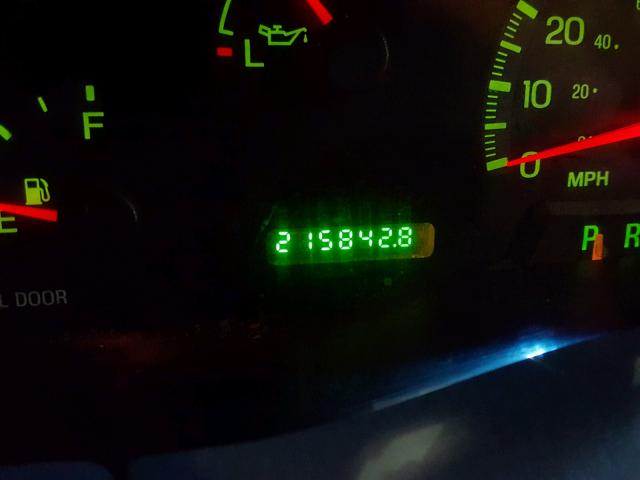 1FTPF17L8YNB46261 - 2000 FORD F150 Kasztanowy zdjęcie 8
