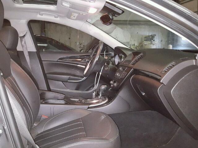 W04GP5EC4B1070313 - 2011 BUICK REGAL CXL GRAY photo 5