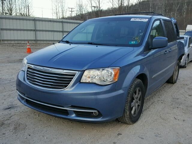 2C4RC1BG5CR169021 - 2012 CHRYSLER TOWN & COU BLUE photo 2