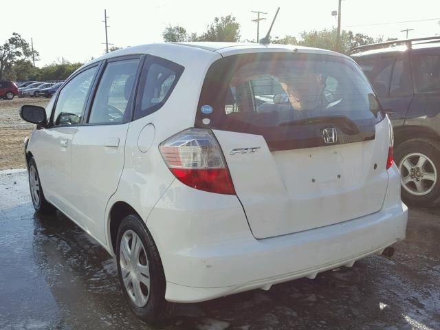 JHMGE88259S049697 - 2009 HONDA FIT WHITE photo 3