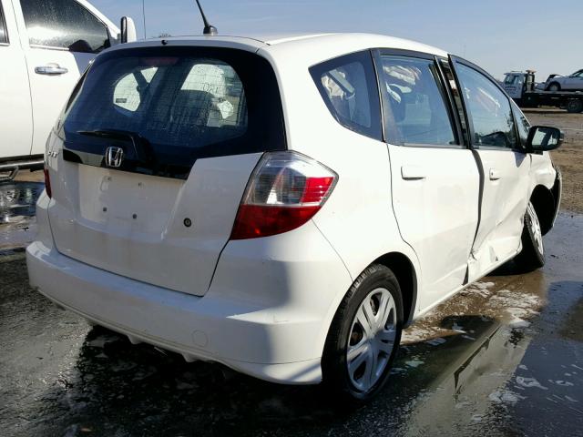 JHMGE88259S049697 - 2009 HONDA FIT WHITE photo 4