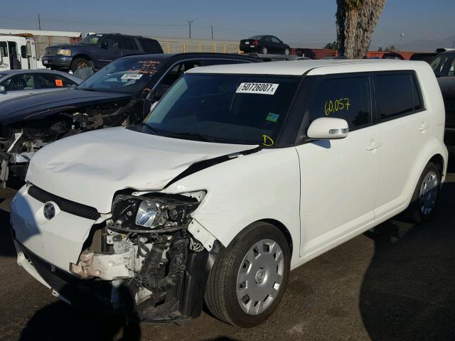 JTLZE4FE4EJ052563 - 2014 TOYOTA SCION XB WHITE photo 2