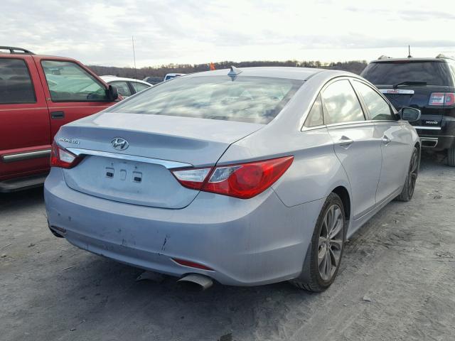 5NPEC4AC8CH369743 - 2012 HYUNDAI SONATA SE BLUE photo 4