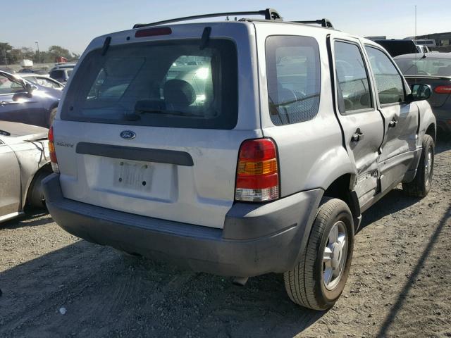 1FMYU02134KA30354 - 2004 FORD ESCAPE XLS SILVER photo 4