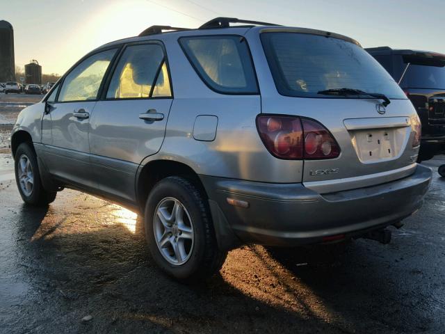 JT6GF10U2Y0044560 - 2000 LEXUS RX 300 SILVER photo 3