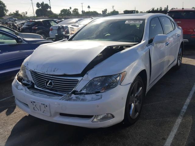 JTHGL46F075006563 - 2007 LEXUS LS 460L WHITE photo 2