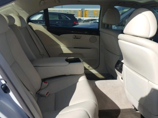 JTHGL46F075006563 - 2007 LEXUS LS 460L WHITE photo 6