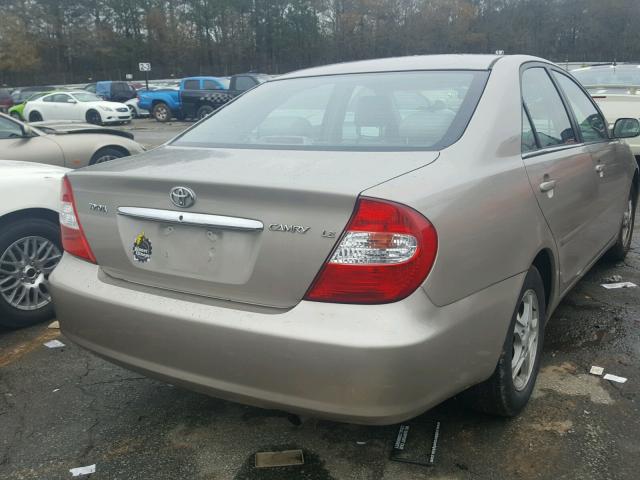 4T1BE32K34U310230 - 2004 TOYOTA CAMRY LE ოქროსფერი ფოტო 4