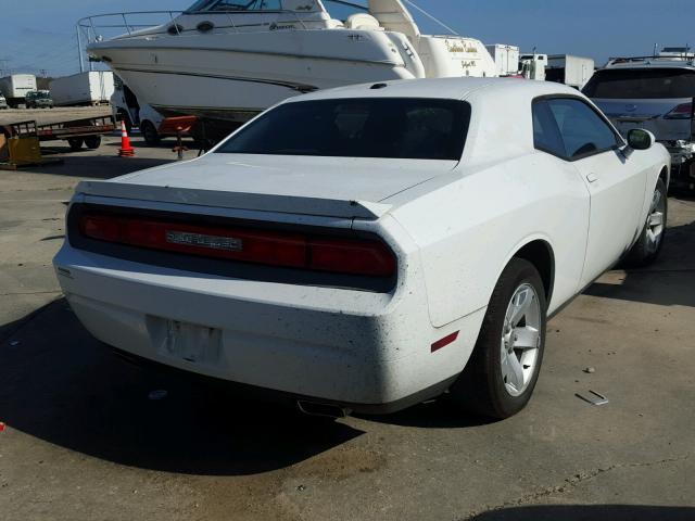 2C3CDYBT8CH157934 - 2012 DODGE CHALLENGER WHITE photo 4