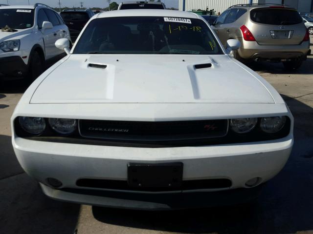 2C3CDYBT8CH157934 - 2012 DODGE CHALLENGER WHITE photo 9