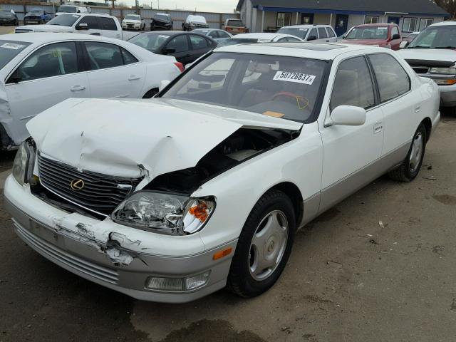 JT8BH28F3X0162445 - 1999 LEXUS LS 400 WHITE photo 2