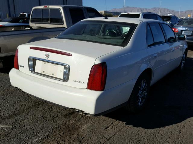 1G6KD54Y35U267940 - 2005 CADILLAC DEVILLE WHITE photo 4