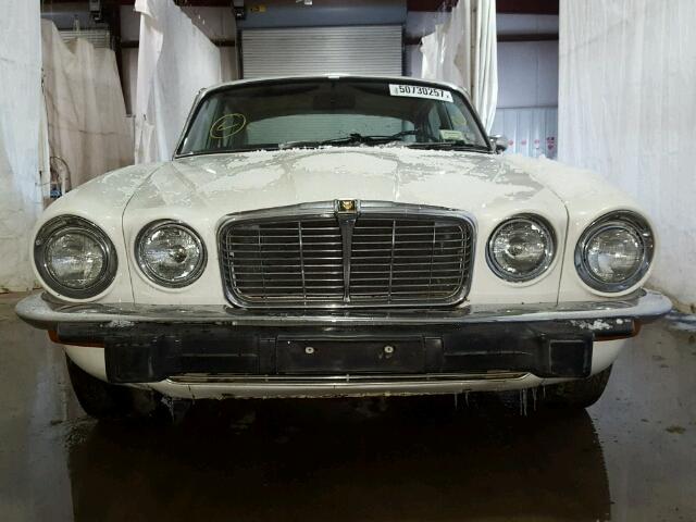 UE2T54164BW - 1974 JAGUAR XJ6L WHITE photo 10