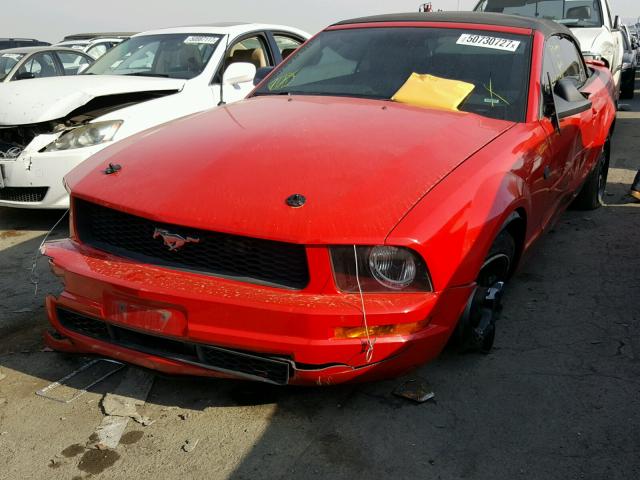 1ZVFT84NX75206006 - 2007 FORD MUSTANG RED photo 2