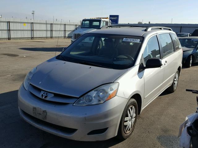 5TDZK23C27S087197 - 2007 TOYOTA SIENNA CE SILVER photo 2