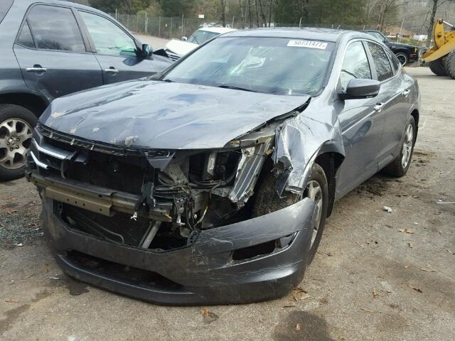 5J6TF2H57AL016262 - 2010 HONDA ACCORD CRO GRAY photo 2