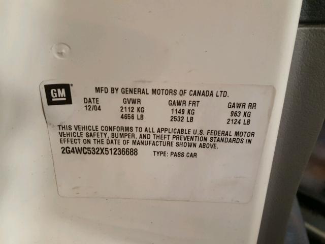 2G4WC532X51236688 - 2005 BUICK LACROSSE C WHITE photo 10