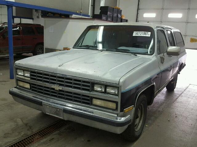 1GNER16K4LF134318 - 1990 CHEVROLET SUBURBAN R TWO TONE photo 2