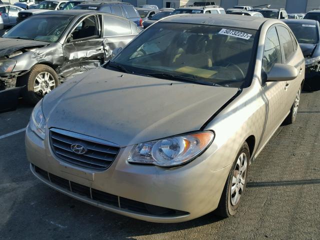 KMHDU4AD7AU071328 - 2010 HYUNDAI ELANTRA BL GOLD photo 2