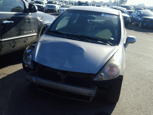 JHMGD38667S042196 - 2007 HONDA FIT S GRAY photo 2