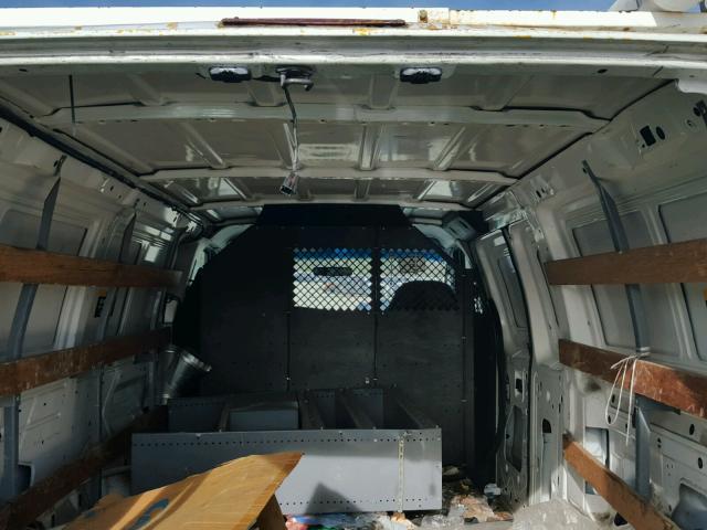 1FTNE24W56HB17634 - 2006 FORD ECONOLINE WHITE photo 9