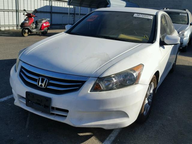 1HGCP2F66BA088633 - 2011 HONDA ACCORD SE WHITE photo 2