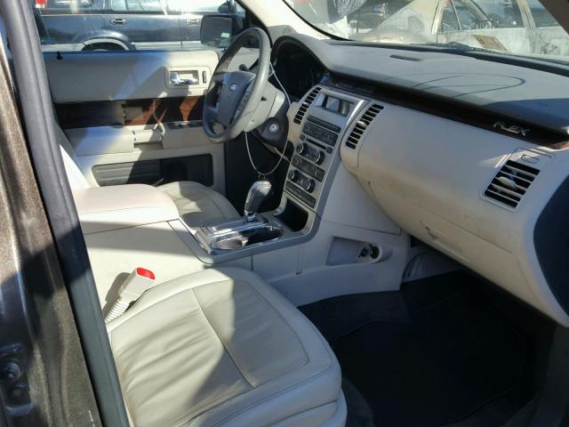 2FMGK5CC6BBD26894 - 2011 FORD FLEX SEL ნაცრისფერი ფოტო 5