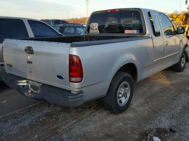 1FTRX17223NB76975 - 2003 FORD F150 SILVER photo 4