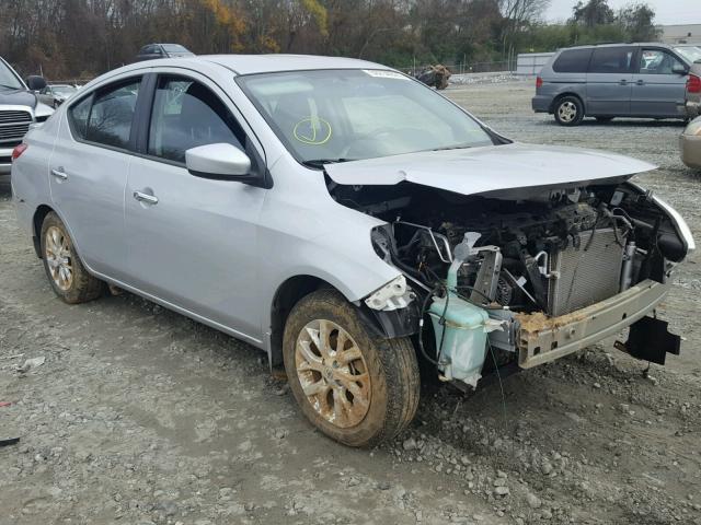 3N1CN7AP0FL928358 - 2015 NISSAN VERSA S SILVER photo 1