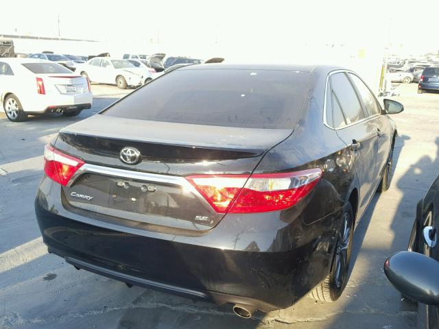 4T1BF1FK7HU365748 - 2017 TOYOTA CAMRY LE BLACK photo 4