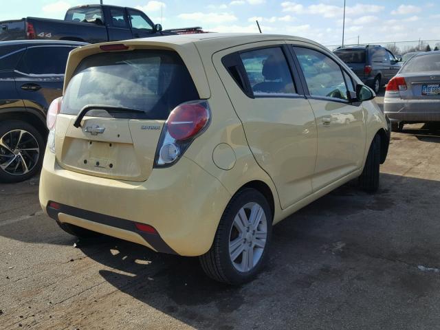 KL8CD6S9XDC537701 - 2013 CHEVROLET SPARK 1LT YELLOW photo 4