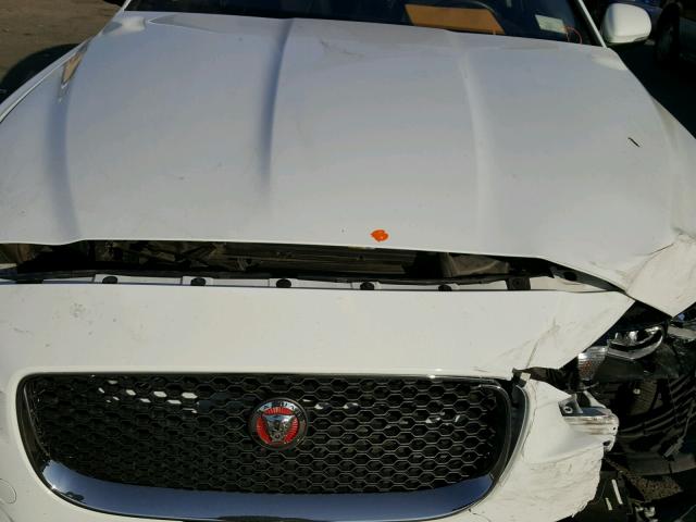 SAJAR4BG5HA966833 - 2017 JAGUAR XE BASE WHITE photo 7