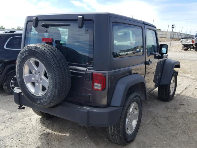 1C4AJWAG1EL270540 - 2014 JEEP WRANGLER S Մոխրագույն լուսանկար 4