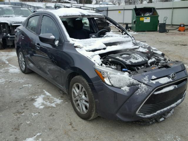 3MYDLBZV7GY120396 - 2016 TOYOTA SCION IA GRAY photo 1