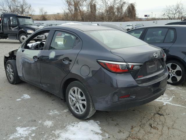 3MYDLBZV7GY120396 - 2016 TOYOTA SCION IA GRAY photo 3