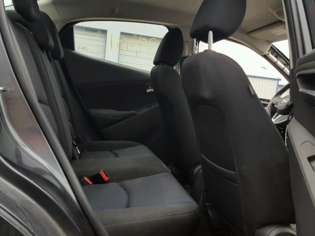 3MYDLBZV7GY120396 - 2016 TOYOTA SCION IA GRAY photo 6