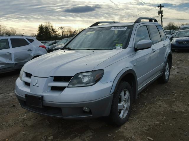 JA4LZ41G83U041327 - 2003 MITSUBISHI OUTLANDER SILVER photo 2