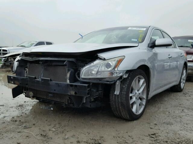 1N4AA5AP7AC832807 - 2010 NISSAN MAXIMA S SILVER photo 2