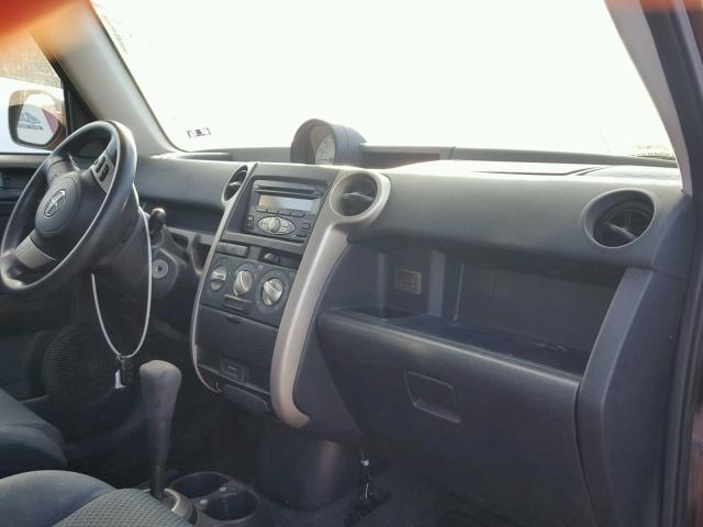 JTLKT324264123645 - 2006 TOYOTA SCION XB BROWN photo 9