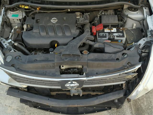 3N1BC13E68L389385 - 2008 NISSAN VERSA S SILVER photo 7