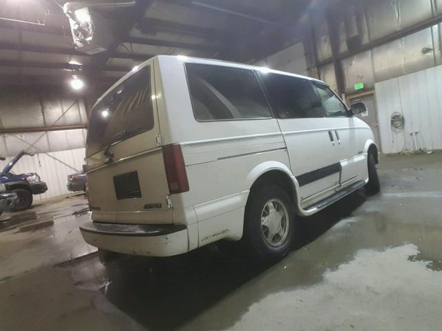 1GNDM19W3YB156611 - 2000 CHEVROLET ASTRO WHITE photo 4