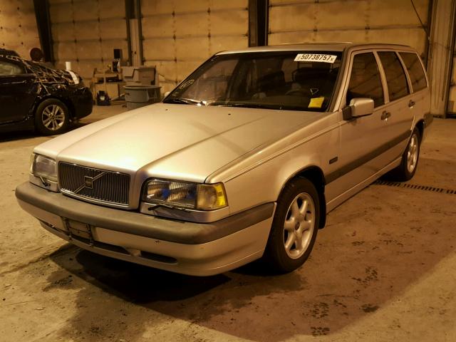 YV1LW5648V2328629 - 1997 VOLVO 850 GLT SILVER photo 2