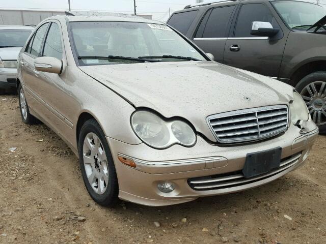 WDBRF61J45A685622 - 2005 MERCEDES-BENZ C 240 TAN photo 1