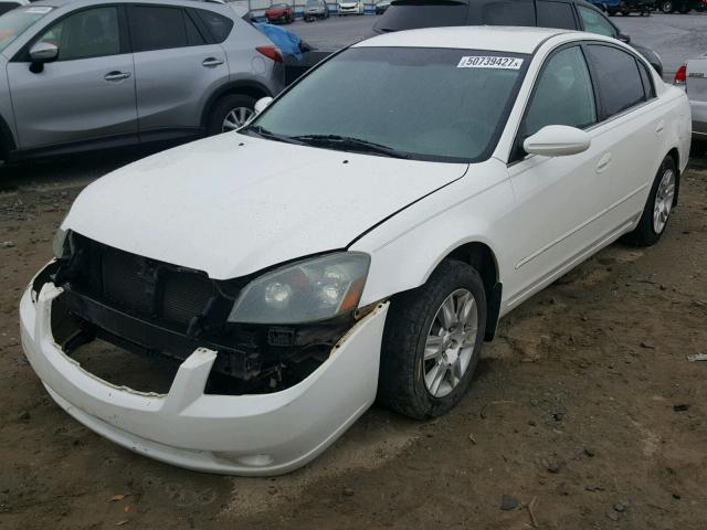 1N4AL11D75C355083 - 2005 NISSAN ALTIMA S WHITE photo 2