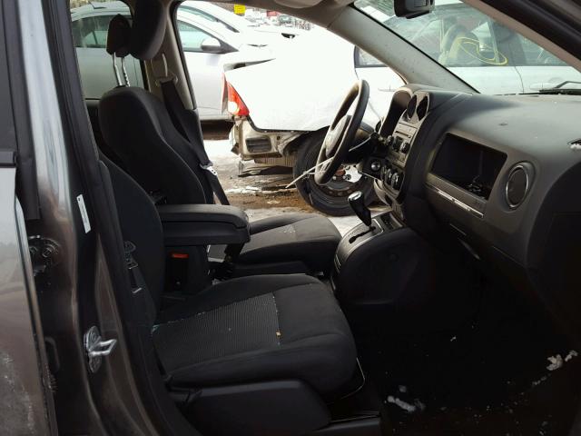 1C4NJDBB9CD576997 - 2012 JEEP COMPASS SP GRAY photo 5